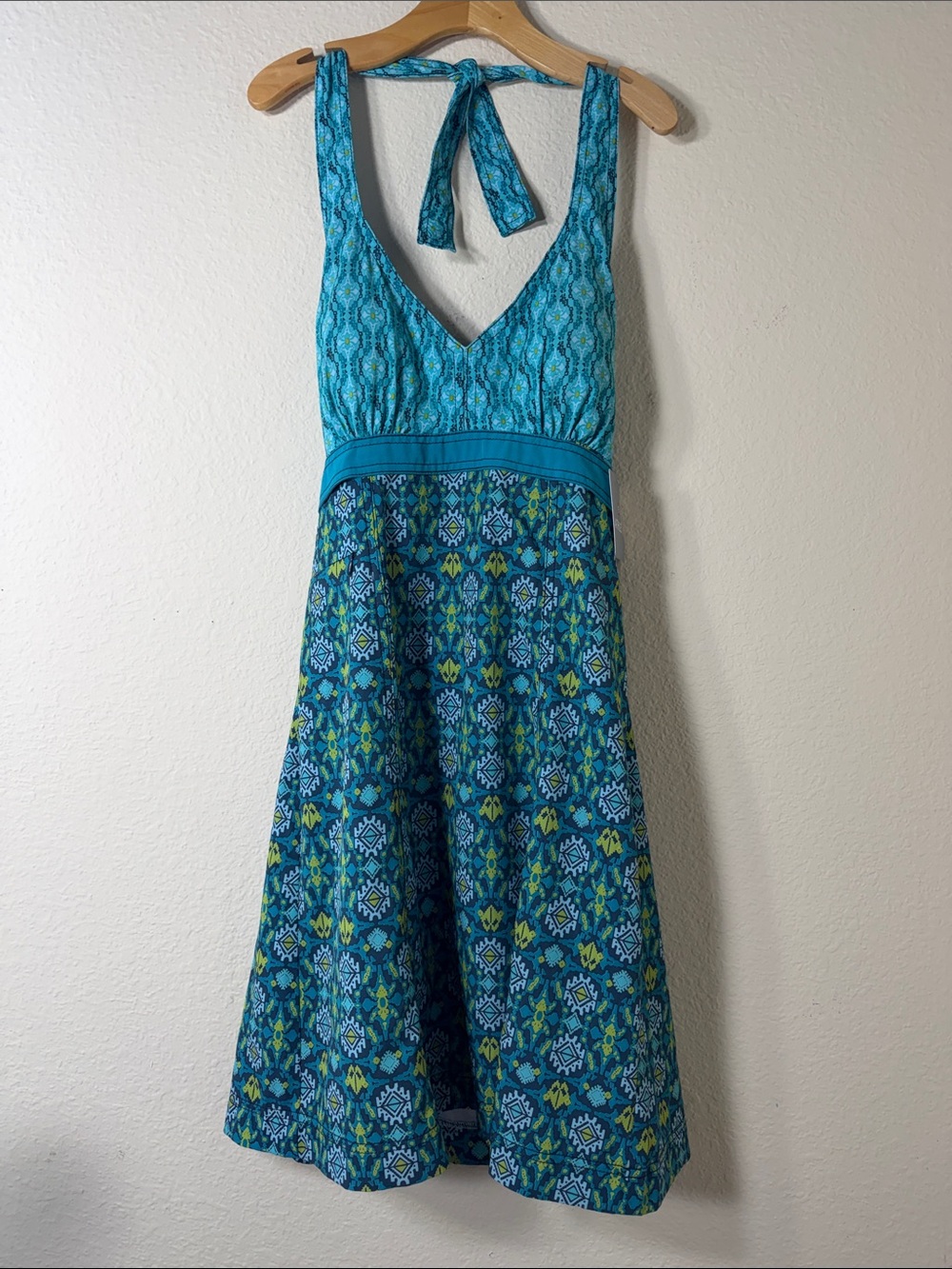 Athleta Pack Everywhere Halter Dress Blue Teal Geometric Medallion Size 2 Boho